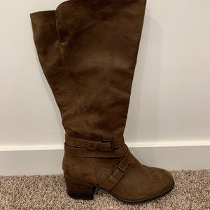Size 10 brown boots